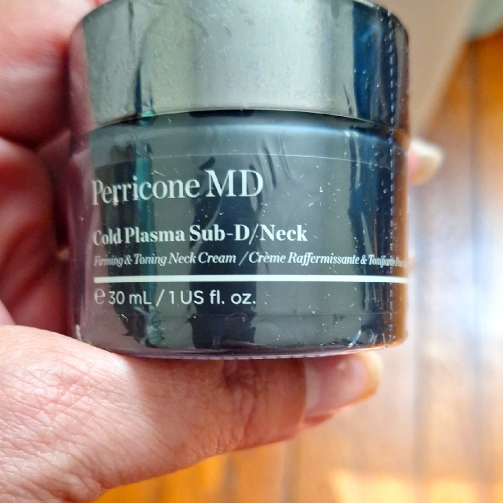 Perricone MD Cold Plasma Sub-D/Neck Cream - Black